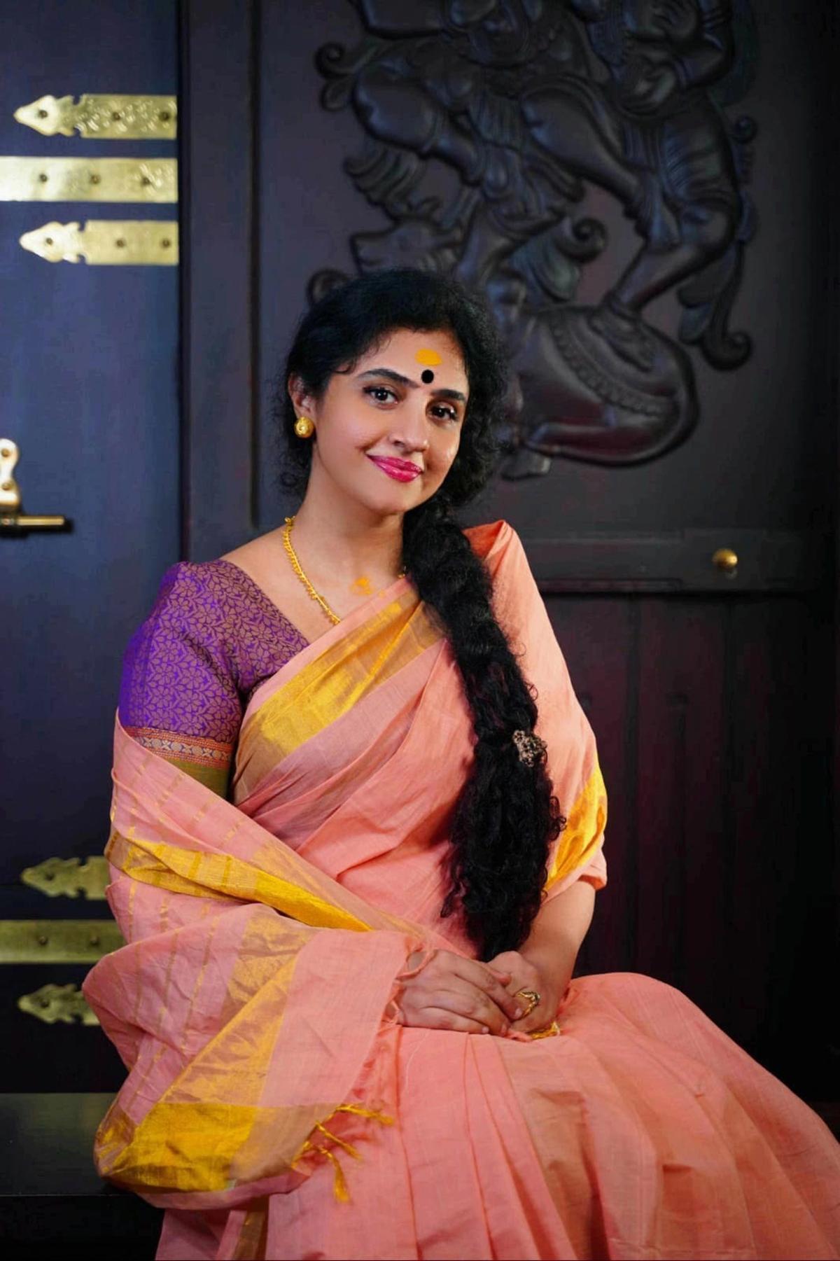 Methil Devikas Crossover merges Indian Sign Language with hastha mudras